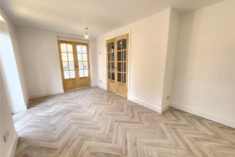 Reception Room2