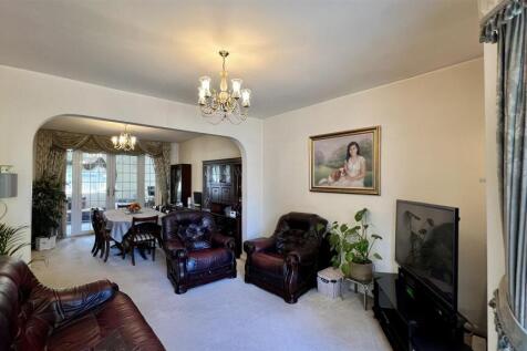 Through Lounge
