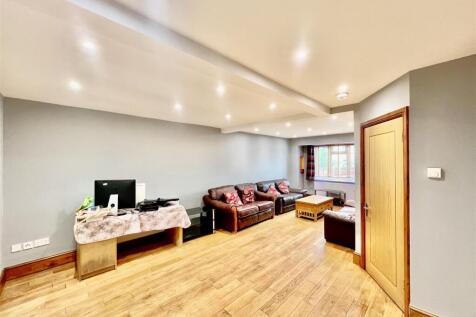 Through Lounge