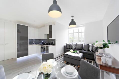 Kitchen / reception