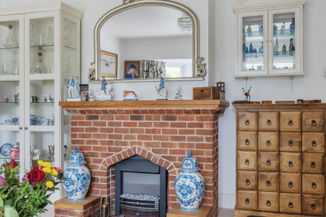 1326912-4-6888eca...