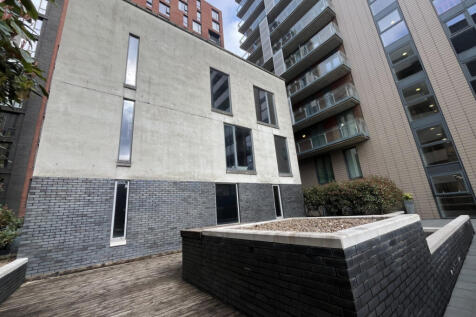 Rear Aspect