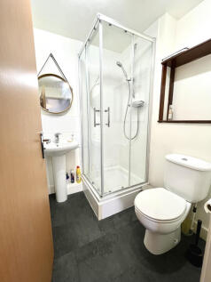 Master En-Suite