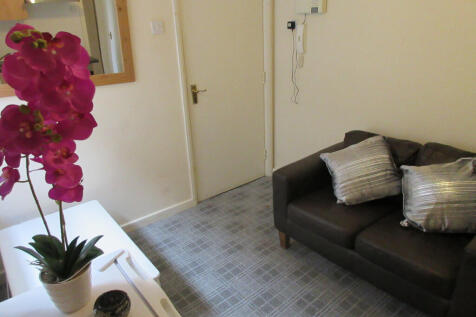 Lounge/Kitchen