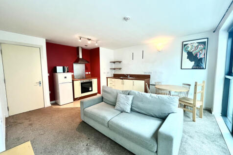 Lounge/Kitchen