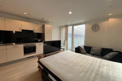 Open Plan Living/Kitchen