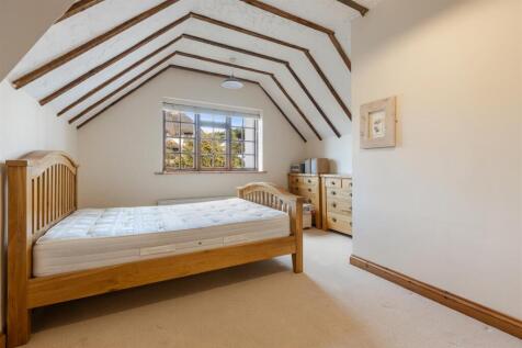 A16 - Paignton, The coach house - 250227.jpg