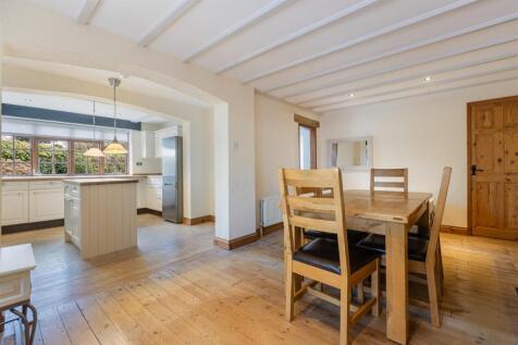 A10 - Paignton, The coach house - 250227.jpg