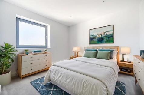 Bedroom  ..jpg