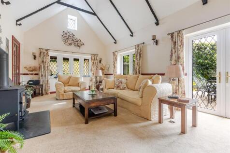 A19 - Brixham, Gramercy - 250528.jpg