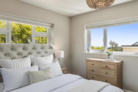 A21 - 20 Oxlea Close Torquay - 250714.jpg