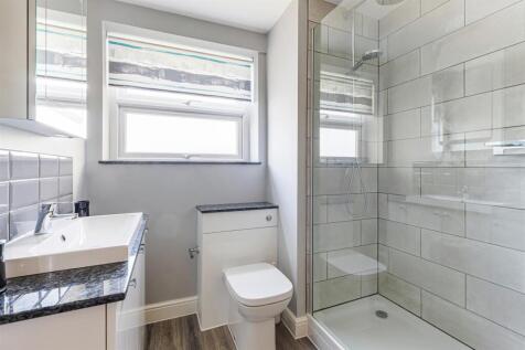 A18 - B5 Shirley Towers Vane Hill Road - 250714.jp