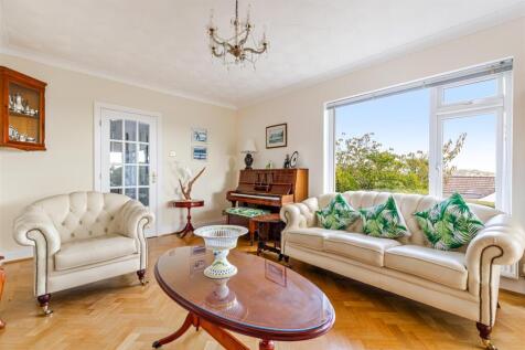A15 - 30 Manscombe Road, Torquay - 250915.jpg