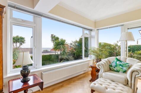 A16 - 30 Manscombe Road, Torquay - 250915.jpg