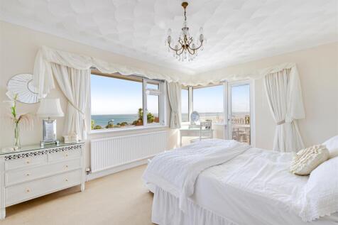 A30 - 30 Manscombe Road, Torquay - 250915.jpg