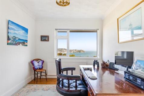 A25 - 30 Manscombe Road, Torquay - 250915.jpg