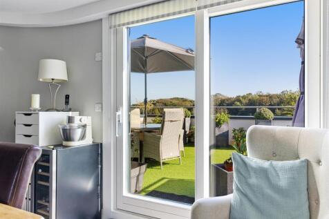 A36 - Broadsands, Flat 4 - 250922.jpg