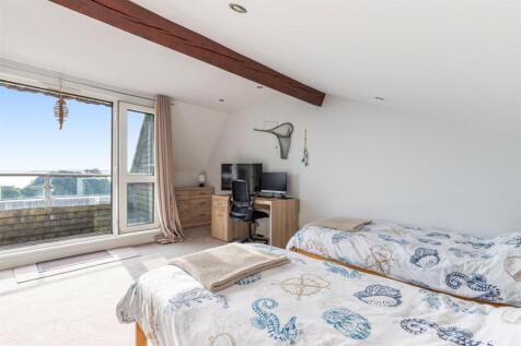 A31 - 83 Wheatlands Road, Paignton - 251001.jpg