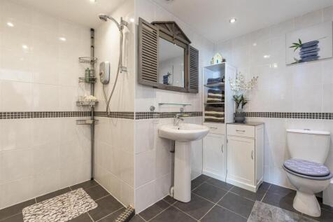 A37 - 83 Wheatlands Road, Paignton - 251001.jpg