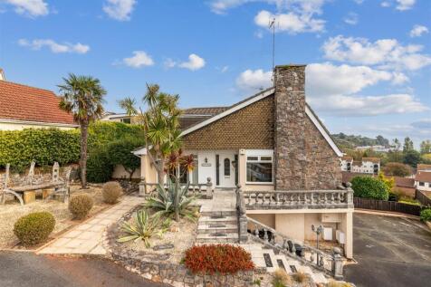 A03 - 83 Wheatlands Road, Paignton - 251001.jpg