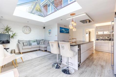 A14 - 32, Higher Lincombe Road Torquay - 251009.jp