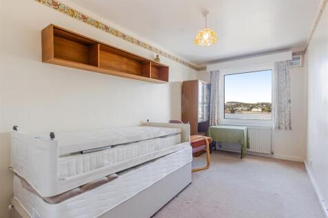 A23 - 5 Park Hall Torquay - 250905.jpg