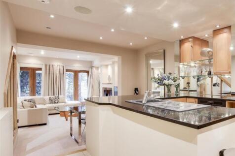 32 LIVING KITCHEN 