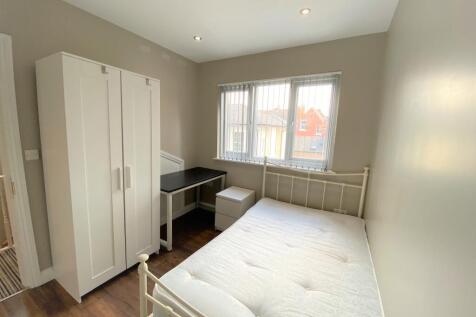 69335_7801_IMAGES_MAIN_693358