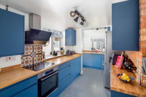 Kitchen with Extnsn