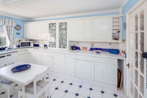 Kitchen Breakfast Rm