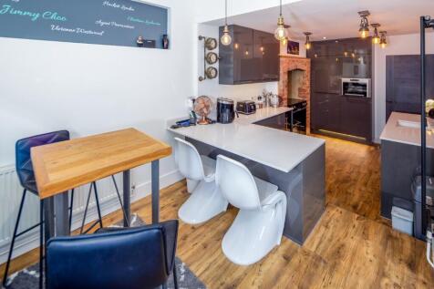 Kitchen/Dine/Family