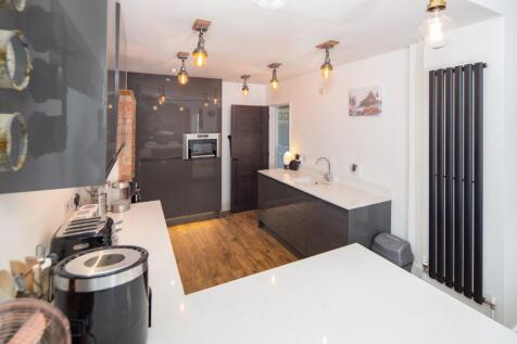 Kitchen/Dine/Family