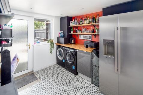 Large Utility Room