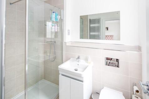 En-Suite to Bed One