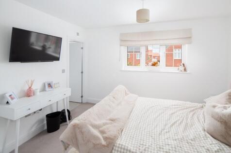1st Floor Bed One