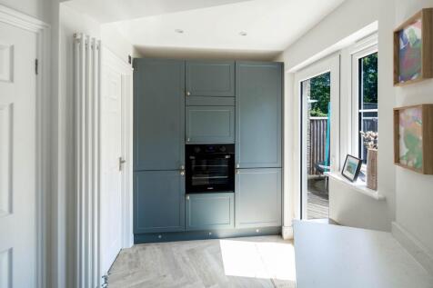 Kitchen-Brk-Family 