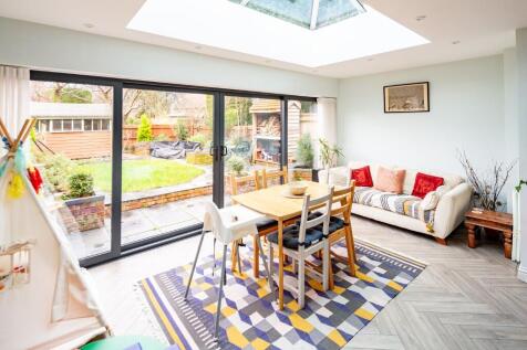 Dining/Family Room
