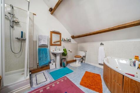 Third floor bathroom