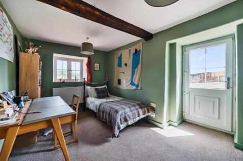 Bedroom / Office