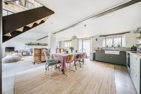 Holiday Cottage Kitchen/Dining Room