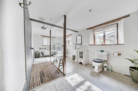 A Holiday Cottage Bathroom