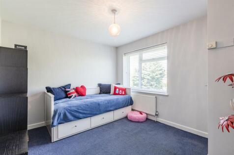 14 Gaveston Close - 1.jpg