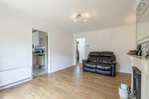 sitting room 2.jpg