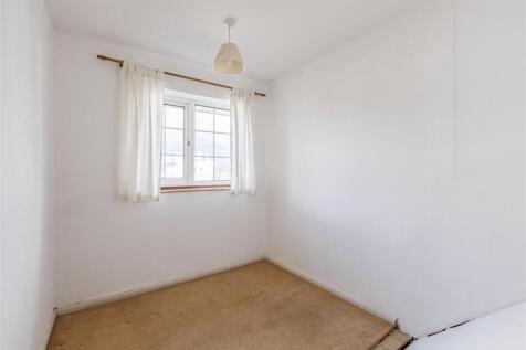 Bedroom 3.jpg