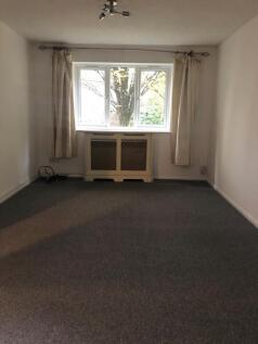 Living Room 2.jpg