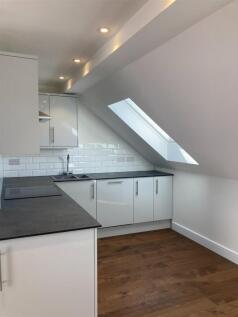 Kitchen 1.jpg