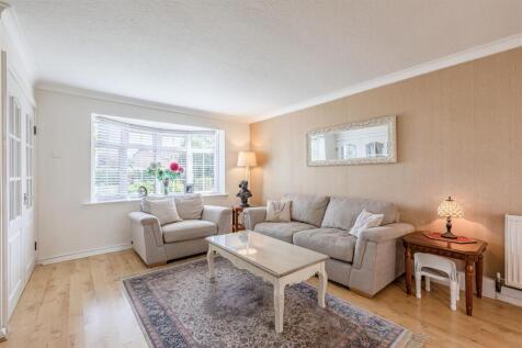 Living Room.jpg