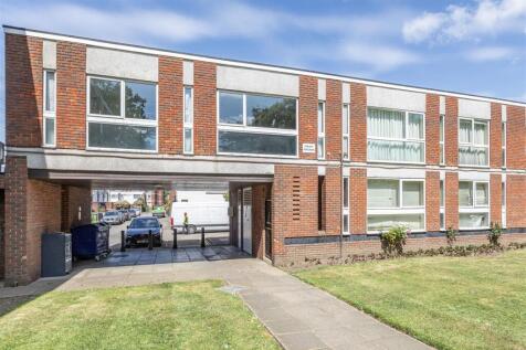 25 Brantwood Gardens - 12.jpg