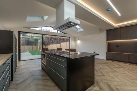 Kitchen 4.jpg