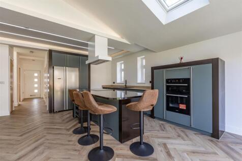 Kitchen 12.jpg